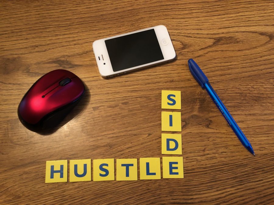 You are currently viewing Six Side Hustles to Make Extra Money